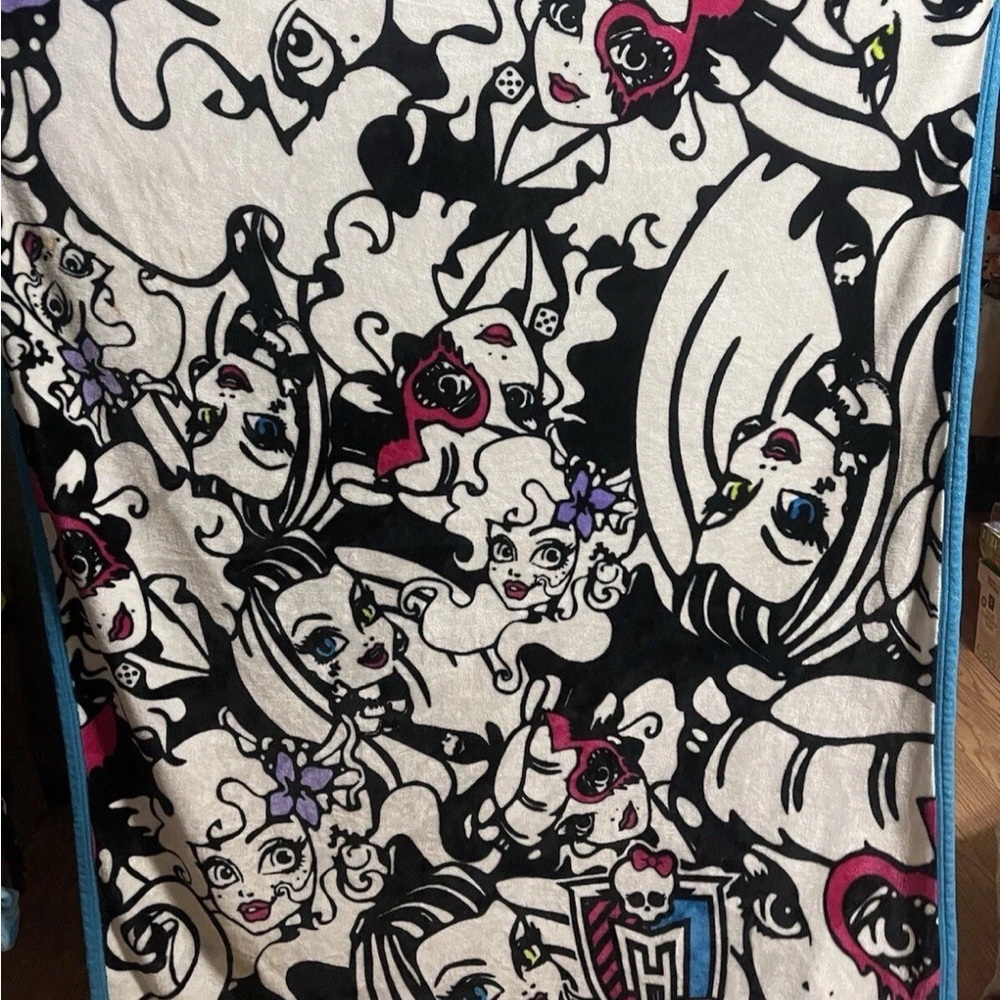 Monster High Character Blanket